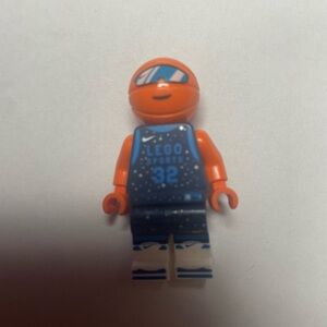LEGO nike001 B’Ball Head Minifigure – Brand New | Unassembled | From Set 43008